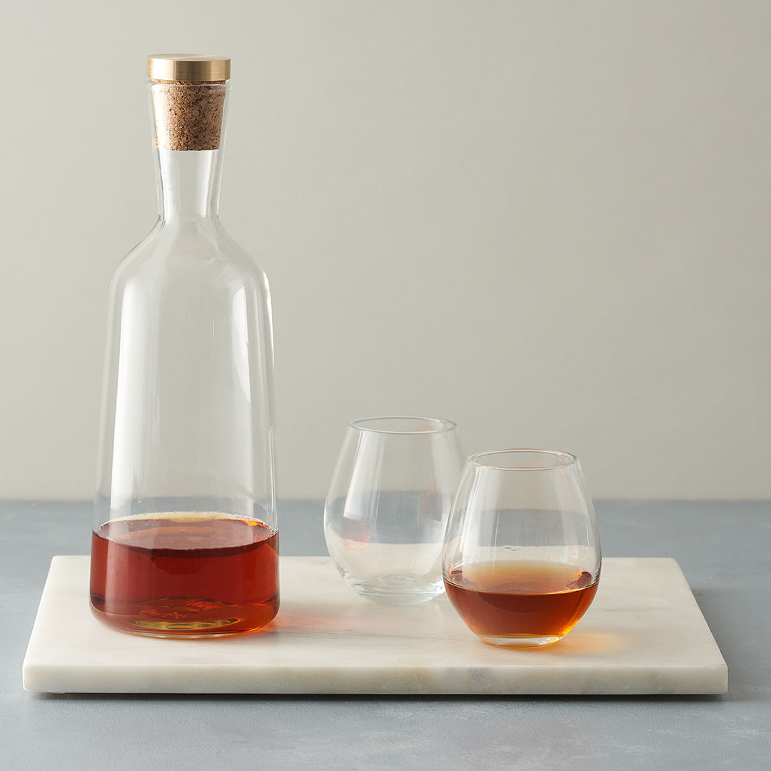 clear glass decanter